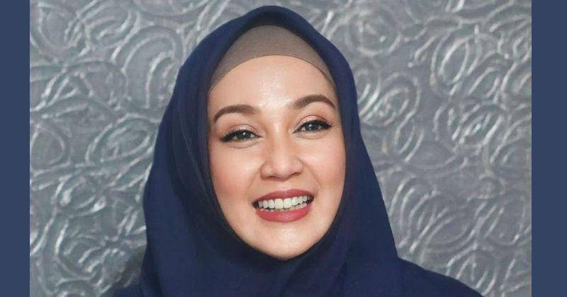 Instagram.com/dinalorenza1975